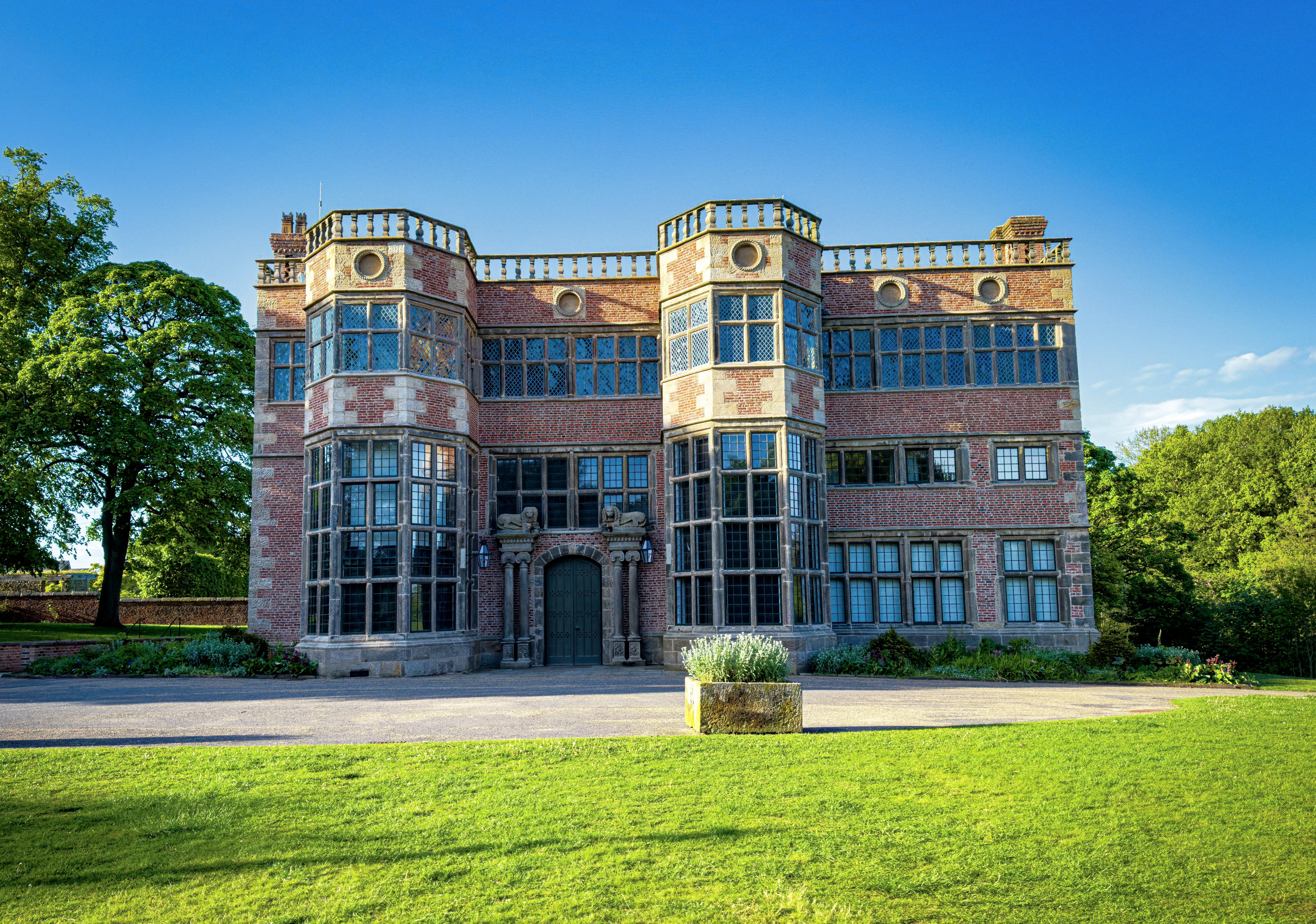 A view of Astley Hall on a sunny day.